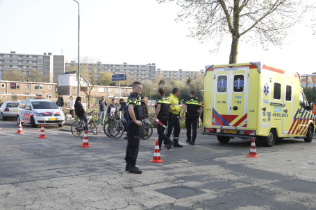 Pizzakoerier aangereden op kruispunt 2