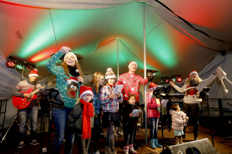 Christmas sing-a-long Groot succes