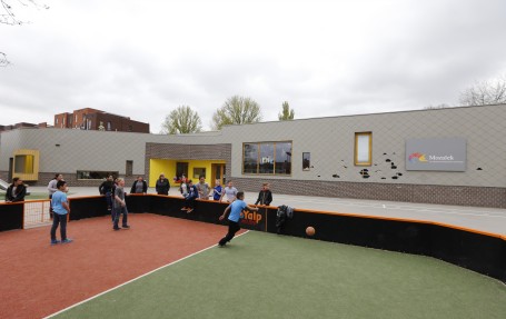 Vandalen houden huis bij Montessori kindcentrum Mozaïek Dordrec
