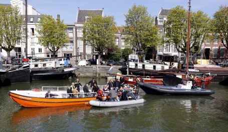 Hulpdiensten oefenen in Dordtse haven voor Koningsdag