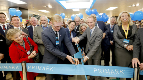Primark Dordrecht wordt officieel geopend.